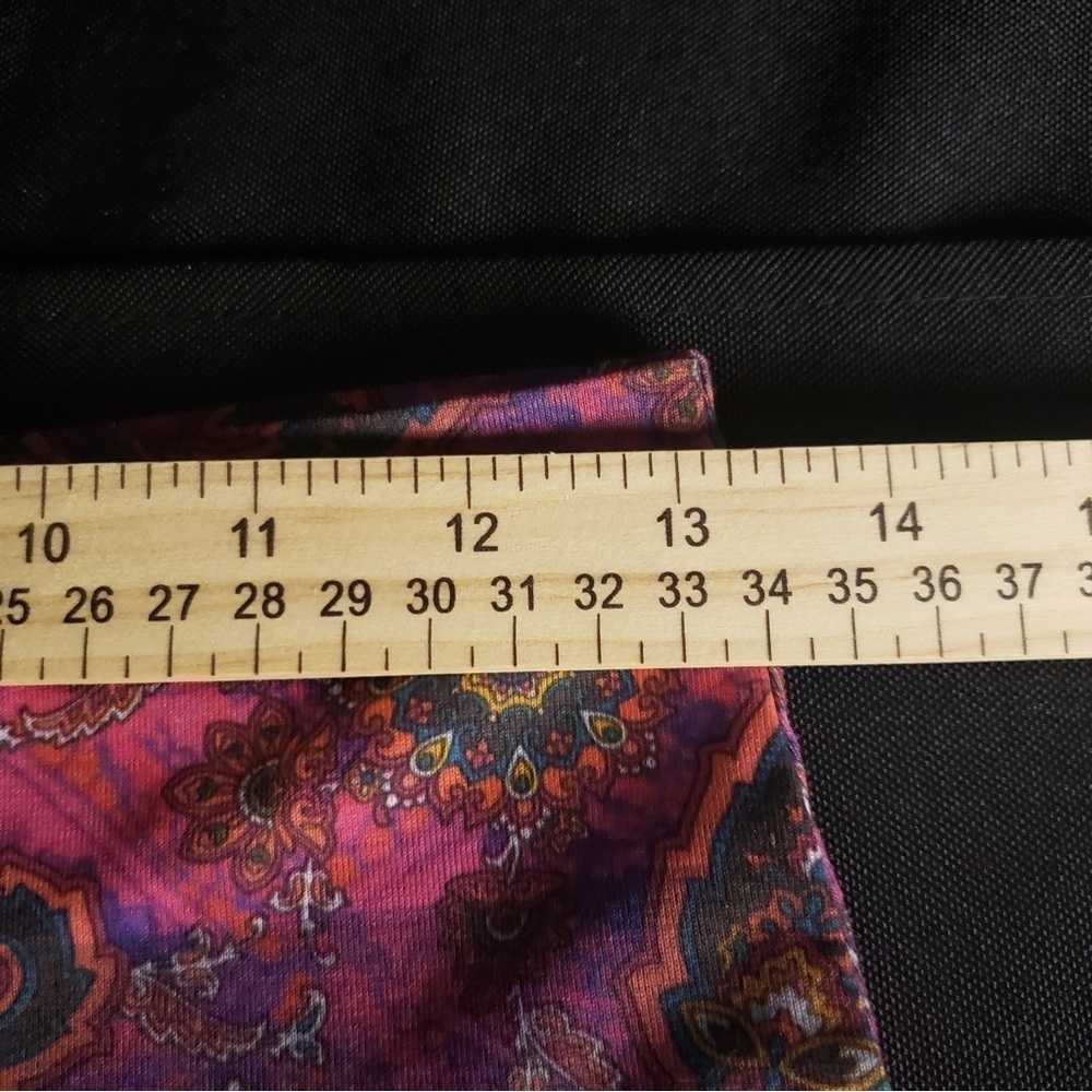 Lularoe Cassie Paisley Pencil Skirt NWT Women’s Small - Picture 4 of 4